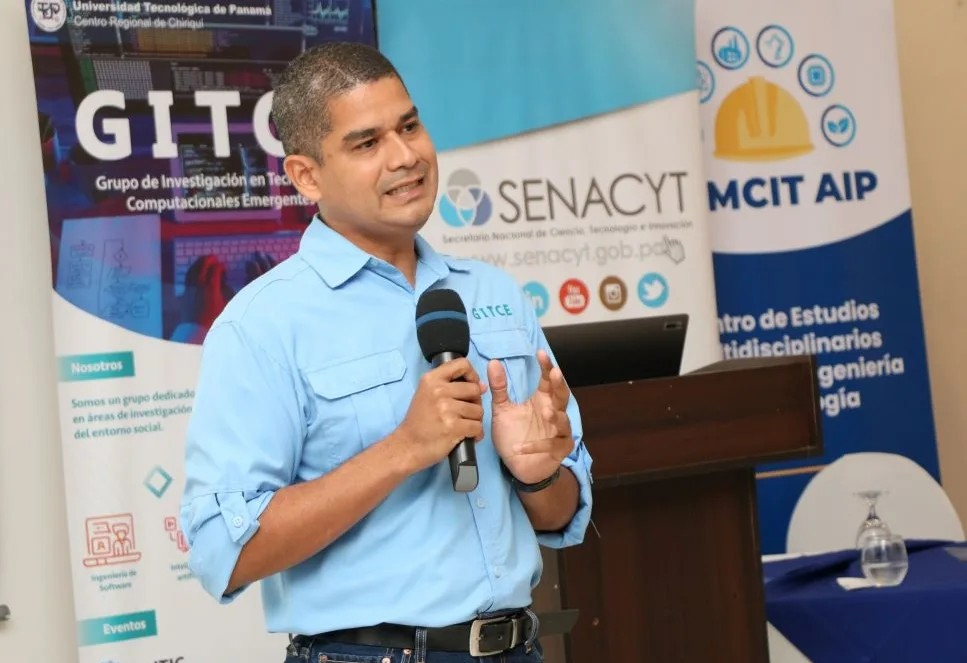 Investigador panameño presenta proyecto que brinda soluciones digitales en tres sectores del país: educación, Industria 4.0 y&nbsp;salud