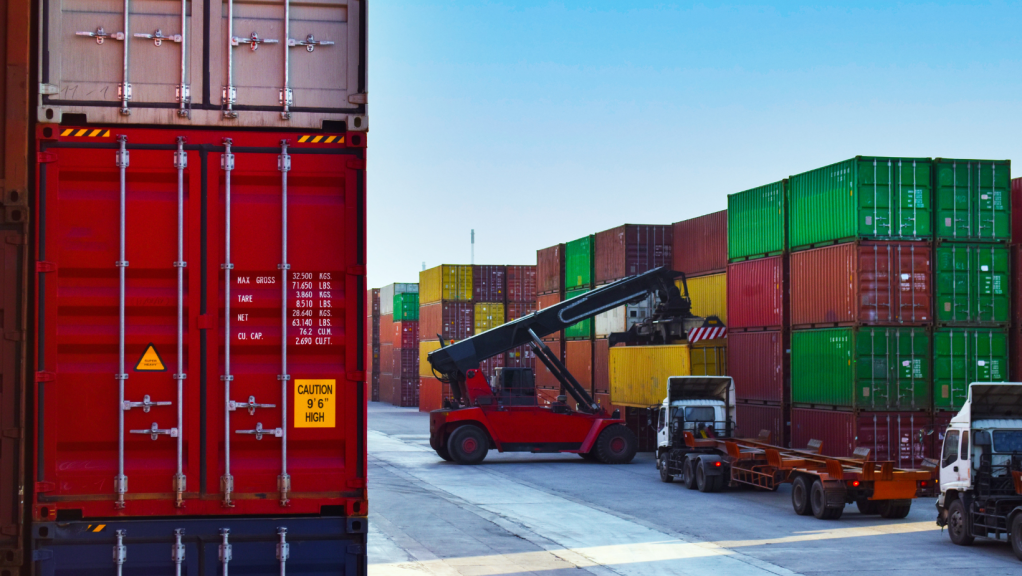 Optimización del Tráfico de Carga y Estrategias para una Logística&nbsp;Eficiente